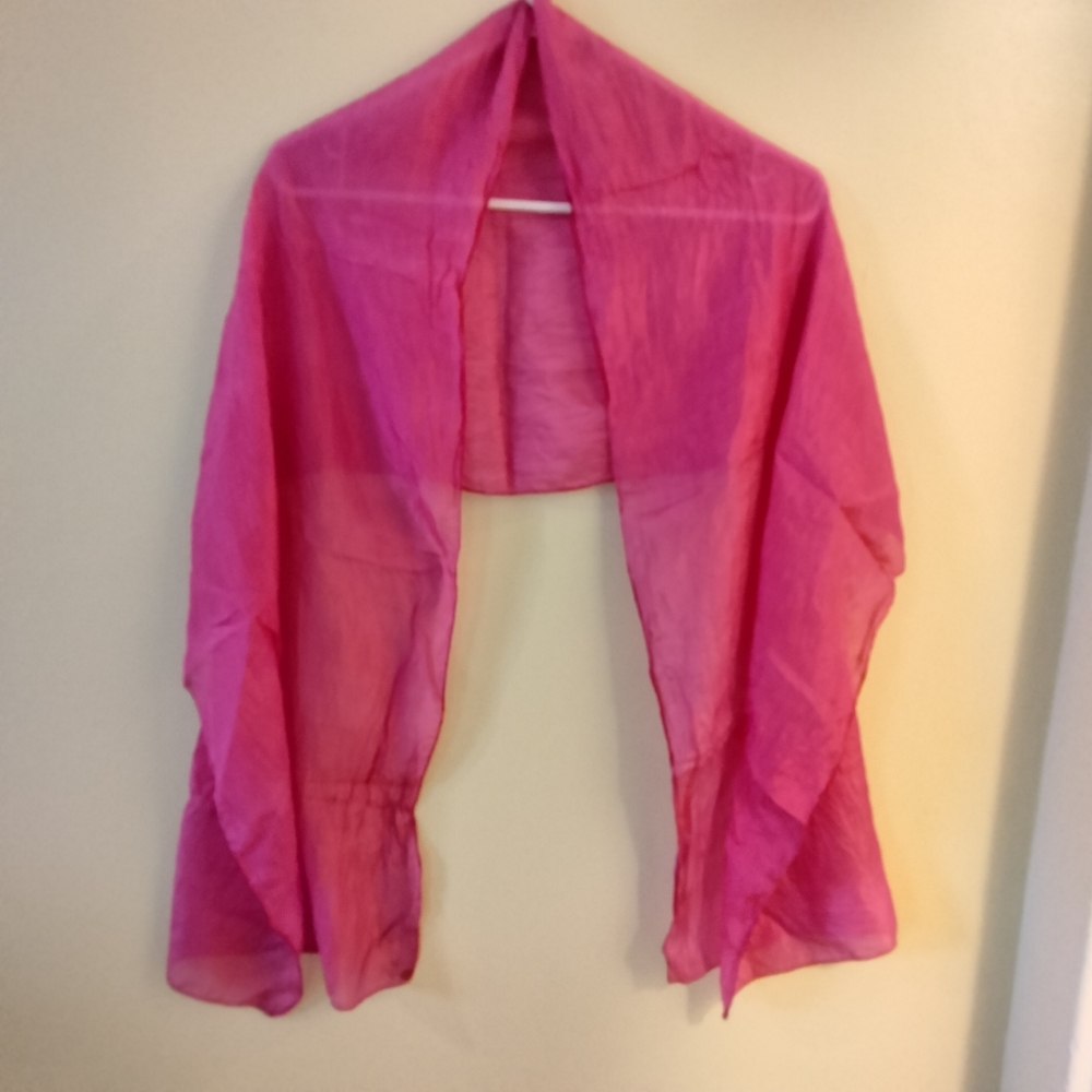 Hot Pink 💕 sheer scarf.